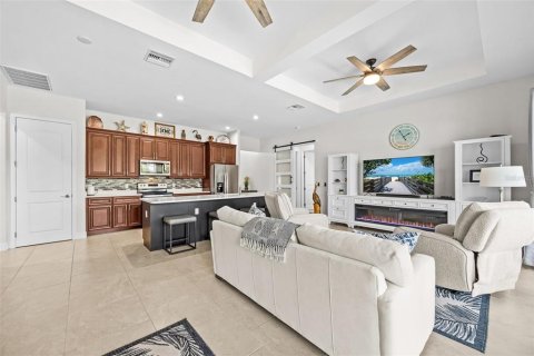 Casa en venta en Cape Coral, Florida, 3 dormitorios, 159.42 m2 № 2384038 - foto 11