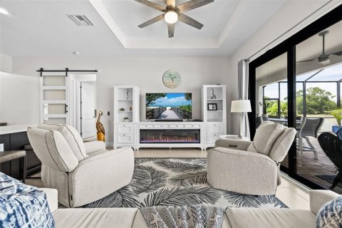 Casa en venta en Cape Coral, Florida, 3 dormitorios, 159.42 m2 № 2384038 - foto 9