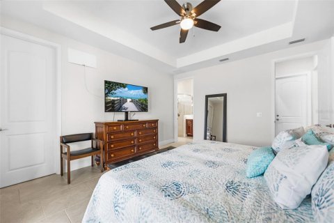 Casa en venta en Cape Coral, Florida, 3 dormitorios, 159.42 m2 № 2384038 - foto 22