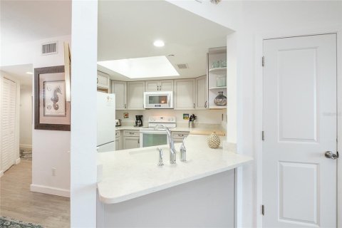 Condominio en venta en Placida, Florida, 2 dormitorios, 97.36 m2 № 2197791 - foto 8