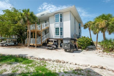 Condominio en venta en Placida, Florida, 2 dormitorios, 97.36 m2 № 2197791 - foto 2