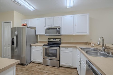 Touwnhouse à vendre à Fish Hawk, Floride: 2 chambres, 128.48 m2 № 2100166 - photo 2