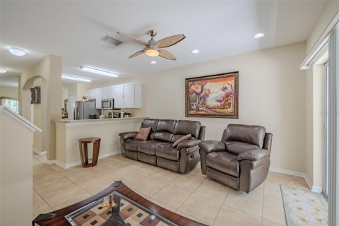 Touwnhouse à vendre à Fish Hawk, Floride: 2 chambres, 128.48 m2 № 2100166 - photo 7
