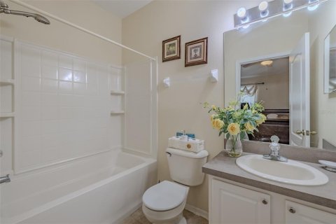Touwnhouse à vendre à Fish Hawk, Floride: 2 chambres, 128.48 m2 № 2100166 - photo 15