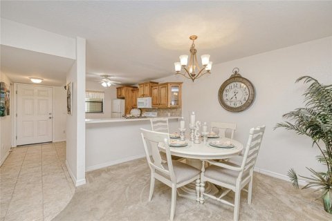Condo in Punta Gorda, Florida, 2 bedrooms № 2115029 - photo 12