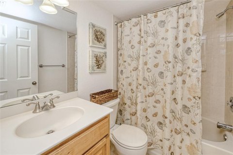 Condo in Punta Gorda, Florida, 2 bedrooms № 2115029 - photo 25