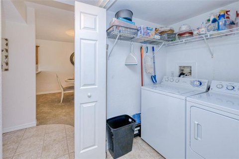 Condo in Punta Gorda, Florida, 2 bedrooms № 2115029 - photo 19