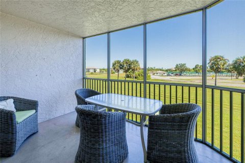 Condo in Punta Gorda, Florida, 2 bedrooms № 2115029 - photo 6