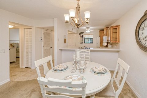 Condo in Punta Gorda, Florida, 2 bedrooms № 2115029 - photo 11