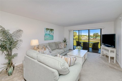 Condo in Punta Gorda, Florida, 2 bedrooms № 2115029 - photo 15