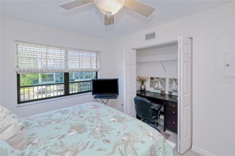 Condo in Punta Gorda, Florida, 2 bedrooms № 2115029 - photo 22