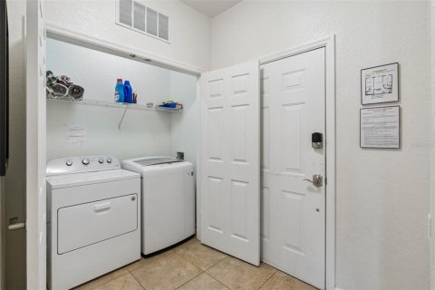 Condo in Kissimmee, Florida, 2 bedrooms № 2312564 - photo 15