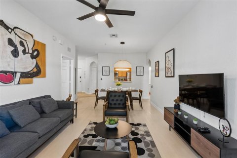 Condo in Kissimmee, Florida, 2 bedrooms № 2312564 - photo 2