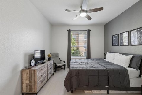 Condo in Kissimmee, Florida, 2 bedrooms № 2312564 - photo 11