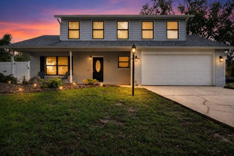 Casa en Port Orange, Florida 3 dormitorios, 172.15 m2 № 2167640