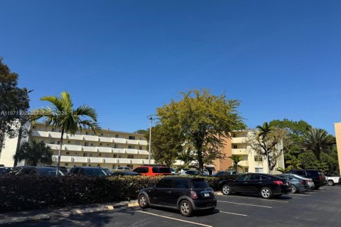 Condominio en venta en Miami, Florida, 2 dormitorios, 107.4 m2 № 2032260 - foto 3