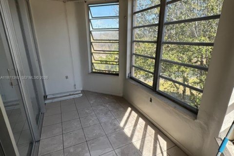 Condominio en venta en Miami, Florida, 2 dormitorios, 107.4 m2 № 2032260 - foto 9
