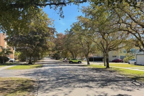 Condominio en venta en Miami, Florida, 2 dormitorios, 107.4 m2 № 2032260 - foto 5