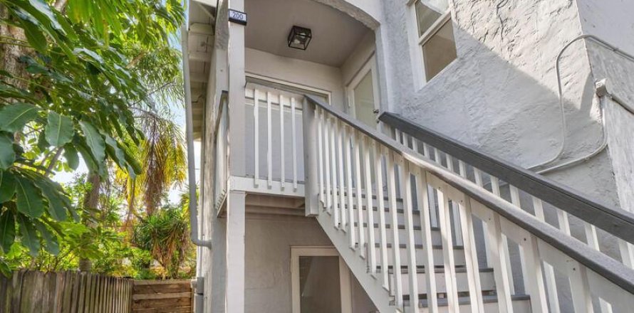 Propiedad comercial en West Palm Beach, Florida 288.37 m2 № 1093395