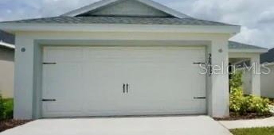 House in Davenport, Florida 3 bedrooms, 140.19 sq.m. № 1851733