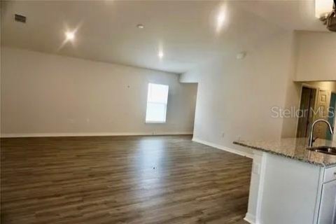 Casa en alquiler en Davenport, Florida, 3 dormitorios, 140.19 m2 № 1851733 - foto 3