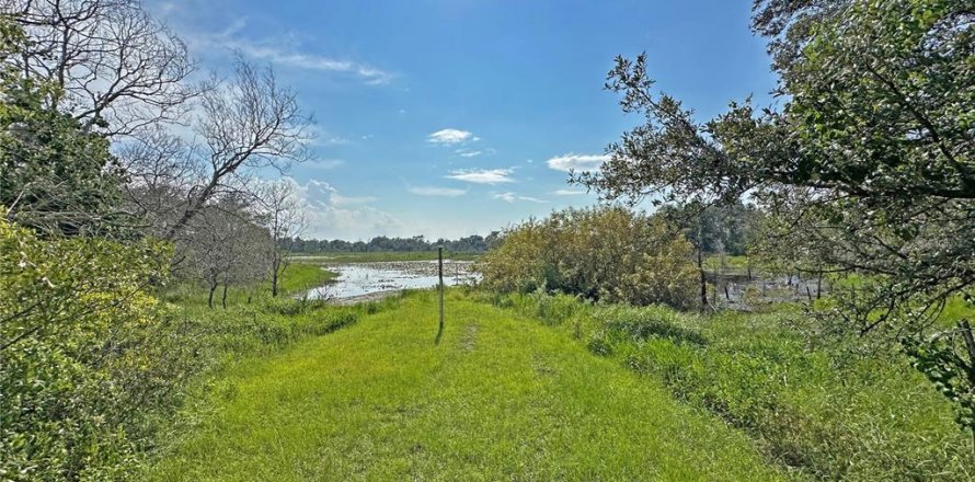 Terreno en Deltona, Florida № 1636566