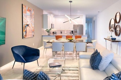 Condominio en venta en Davenport, Florida, 3 dormitorios, 166.02 m2 № 2221946 - foto 2