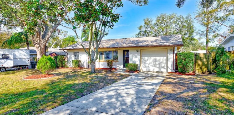 Casa en Largo, Florida 2 dormitorios, 87.33 m2 № 1716851