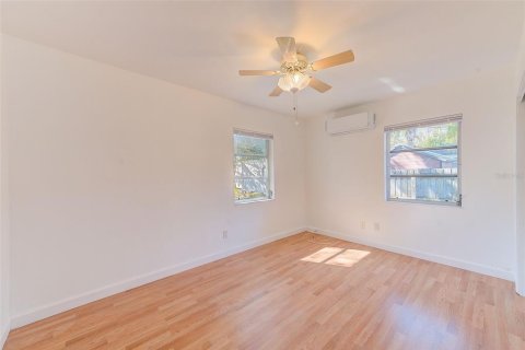 Villa ou maison à vendre à Largo, Floride: 2 chambres, 87.33 m2 № 1716851 - photo 9