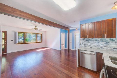 Casa en venta en Largo, Florida, 2 dormitorios, 87.33 m2 № 1716851 - foto 6