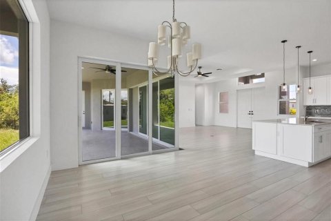 Купить виллу или дом в Порт-Шарлотт, Флорида 9 комнат, 180.51м2, № 1877490 - фото 3