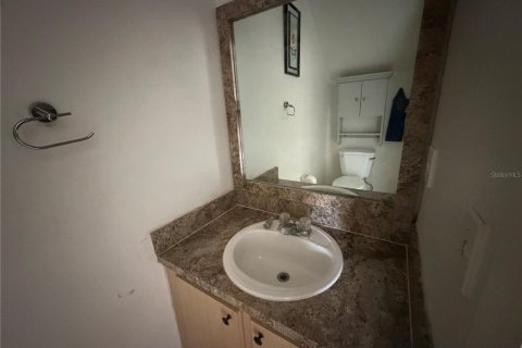 Touwnhouse à louer à Winter Springs, Floride: 2 chambres, 83.61 m2 № 2381028 - photo 5