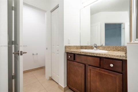 Adosado en alquiler en Davie, Florida, 3 dormitorios, 160.16 m2 № 1992006 - foto 25