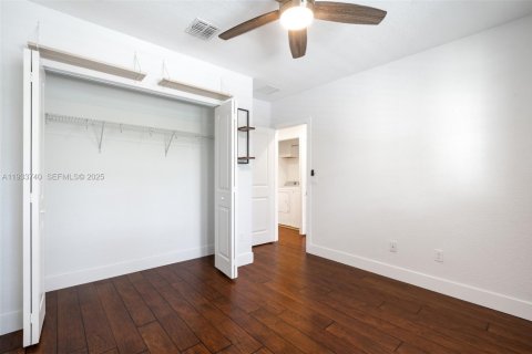 Adosado en alquiler en Davie, Florida, 3 dormitorios, 160.16 m2 № 1992006 - foto 23