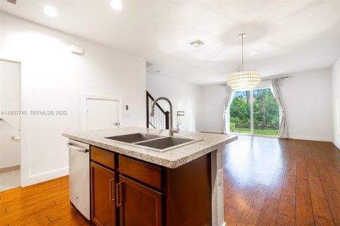 Adosado en alquiler en Davie, Florida, 3 dormitorios, 160.16 m2 № 1992006 - foto 11