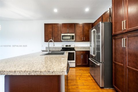 Adosado en alquiler en Davie, Florida, 3 dormitorios, 160.16 m2 № 1992006 - foto 9
