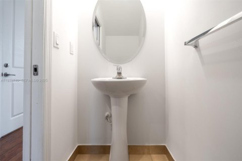 Adosado en alquiler en Davie, Florida, 3 dormitorios, 160.16 m2 № 1992006 - foto 17