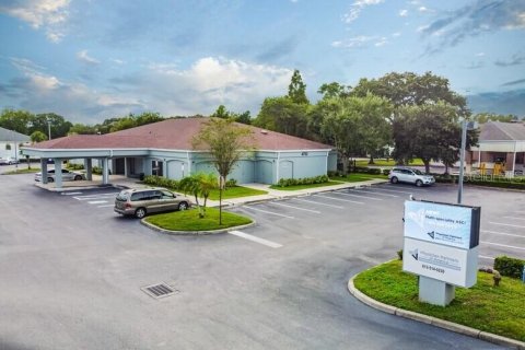 Commercial property in Tampa, Florida 746.56 sq.m. № 2233374 - photo 6