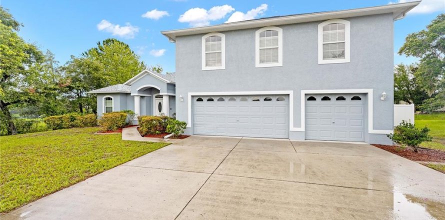Casa en Brooksville, Florida 4 dormitorios, 253.07 m2 № 2203475