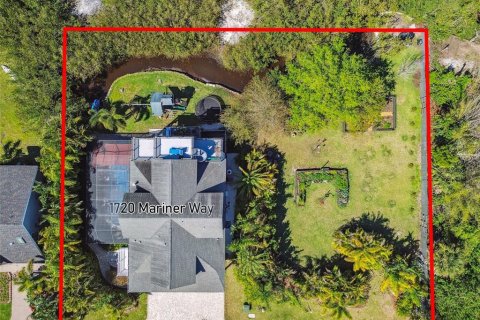 House in Tarpon Springs, Florida 4 bedrooms, 287.07 sq.m. № 1654876 - photo 7