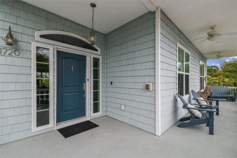 House in Tarpon Springs, Florida 4 bedrooms, 287.07 sq.m. № 1654876 - photo 8