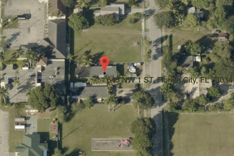 Commercial property in Florida City, Florida 149.39 sq.m. № 2002548 - photo 18