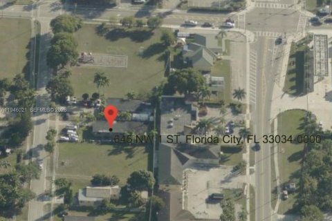 Commercial property in Florida City, Florida 149.39 sq.m. № 2002548 - photo 20