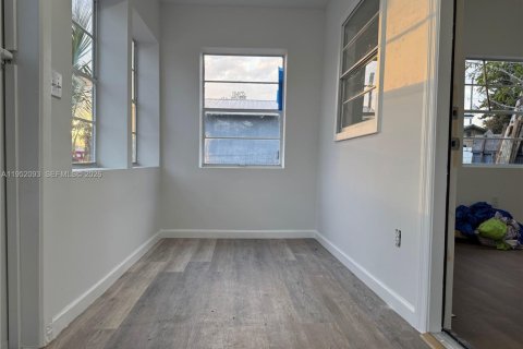 Купить виллу или дом в Себринг, Флорида 2 спальни, 77.76м2, № 2006460 - фото 6