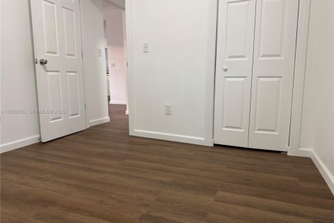 Купить виллу или дом в Себринг, Флорида 2 спальни, 77.76м2, № 2006460 - фото 9