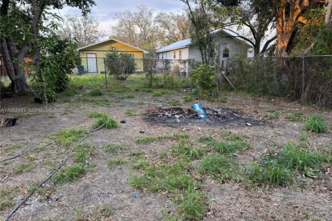 Купить виллу или дом в Себринг, Флорида 2 спальни, 77.76м2, № 2006460 - фото 13