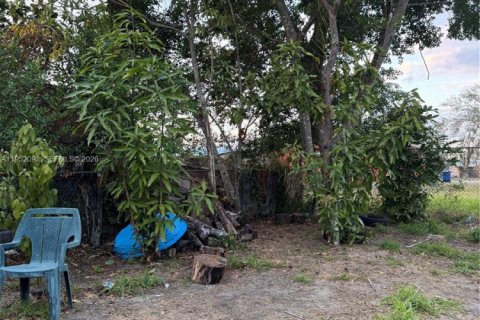 Купить виллу или дом в Себринг, Флорида 2 спальни, 77.76м2, № 2006460 - фото 17