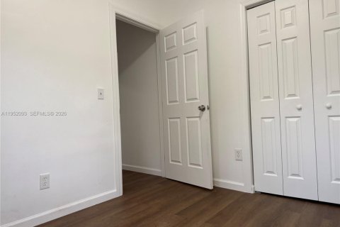 Купить виллу или дом в Себринг, Флорида 2 спальни, 77.76м2, № 2006460 - фото 7