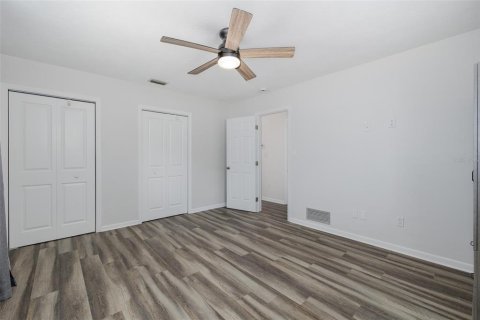 Villa ou maison à louer à Palm Harbor, Floride: 2 chambres, 132.11 m2 № 2107493 - photo 15