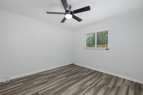 Villa ou maison à louer à Palm Harbor, Floride: 2 chambres, 132.11 m2 № 2107493 - photo 17
